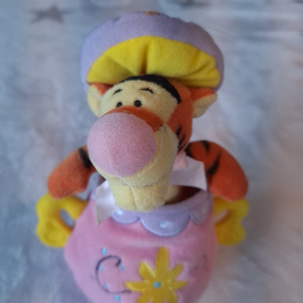 Disney Winnie The Pooh Sugar Bowl With Surprise Tigger Plush‎ Easter Spring - Picture 3 of 12